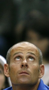 Une idée, vite! (photo Grigory Dukor / Reuters)
